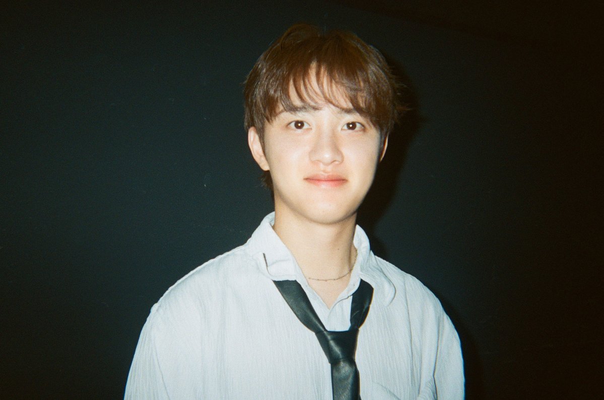 DOHKYUNGSOO_X's tweet photo. 도경수(D.O.) DOPAMINE - The 4th Mini Album 
BEHIND PHOTO DUMPS📸

#도경수와_따라따따따라따라
#됴파민 #Guitarist_DOPAMINE 
#Guitarist #기타리스트
#DOPAMINE #도파민
#도경수 #DOHKYUNGSOO https://t.co/7UA5qX8LhK