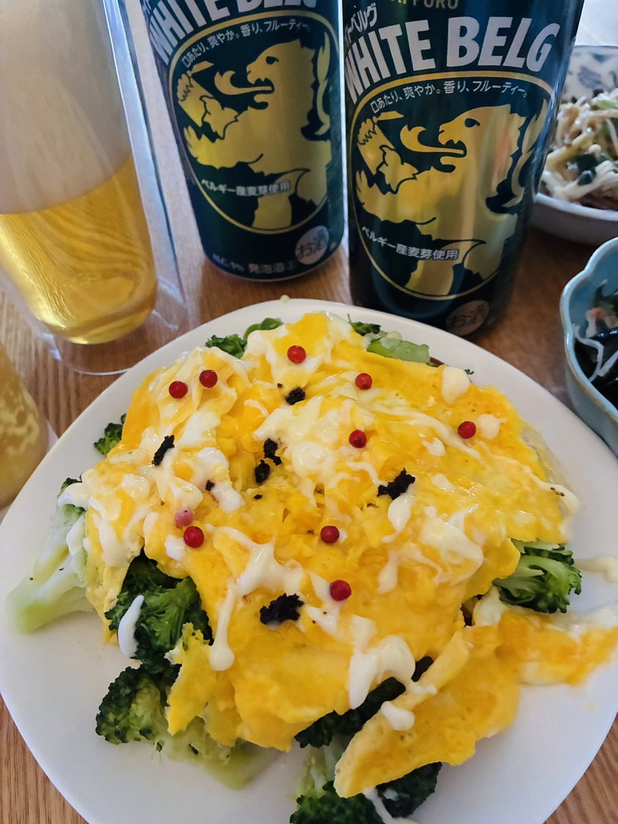 Ts011006's tweet photo. 明日から仕事かぁ〜🥹🍻✨

#ジージェネエターナル
マスターリーグ初日スコア
盾役を誰にするか検討中🤔

#家飲み #晩酌 https://t.co/3zBQgNGa0K
