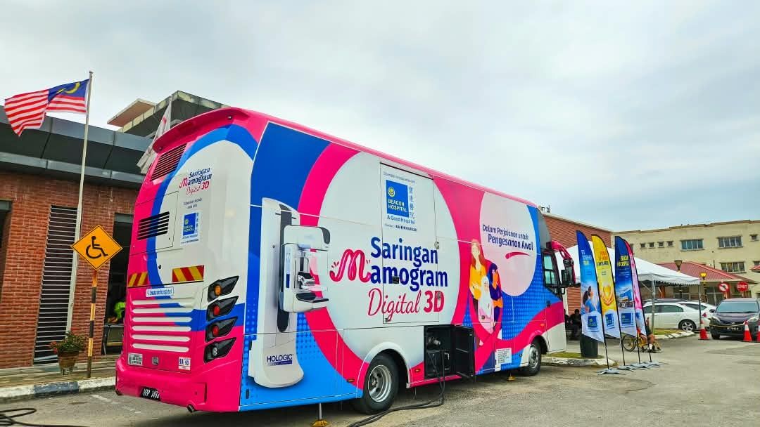 klangpkd's tweet photo. 🎀 PROGRAM PINK RIBBON KLANG 2026 💗

Program MammoBus di Klinik Kesihatan Kapar pada 26 Ogos 2026 telah berjaya dilaksanakan dengan 32 pemeriksaan mamogram disempurnakan.

#PinkRibbonKlang2026 #MammoBus #SaringanMamogram #KesedaranKanserPayudara https://t.co/EdOllM37WO