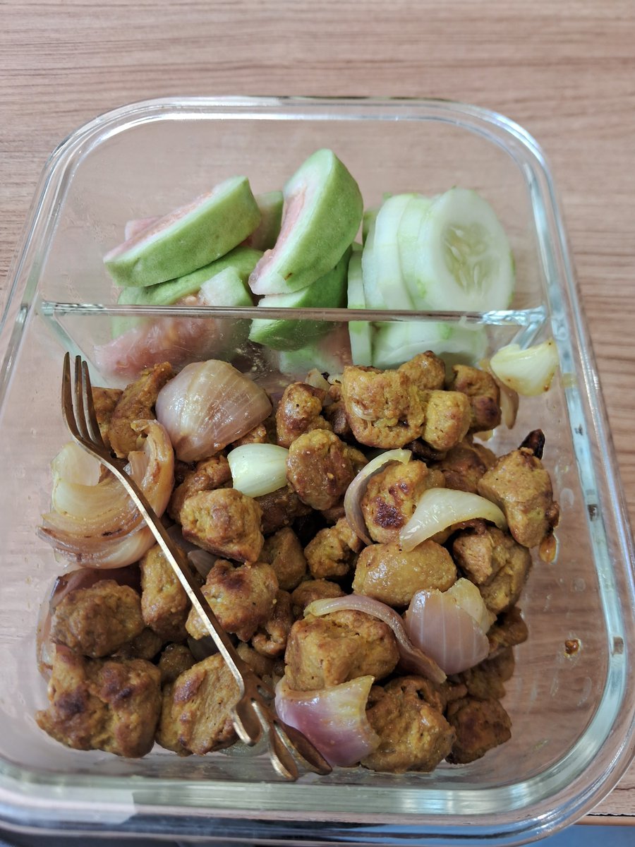 AnnuInfo's tweet photo. #Day257
Intermittent Fasting : 14 Hours
Breakfast At 10:00
Soya Chunks
Fibres & Guava
At 12:00 PM
Makhana + Yogurt + Whey + Dryfruits
Lassi ❤️
Lunch:
Small Plate Light Lunch
Evening:
Roasted Makhana/Fruits https://t.co/8DtB0pBtYT