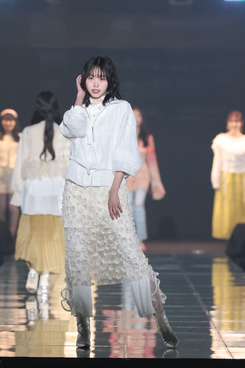 idolrunwaycolle's tweet photo. -日向坂46 SPECIAL FASHION SHOW-

日向坂46 @hinatazaka46 

佐藤優羽
片山紗希
髙橋未来虹
金村美玖

第4回 IDOL RUNWAY COLLECTION 2026 A/W🩶
2026.9.20 横浜アリーナ

#IRC_TGC https://t.co/1I5DCiKpDk