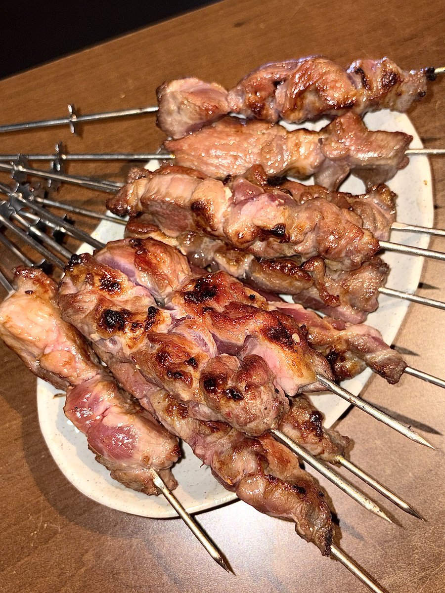 eunsangmukja's tweet photo. 1시 퇴근하고 이가네양꼬치에서 낮술햇어요..🍻
너무 야르해서 앙이라고함 https://t.co/euJqFhlJtz