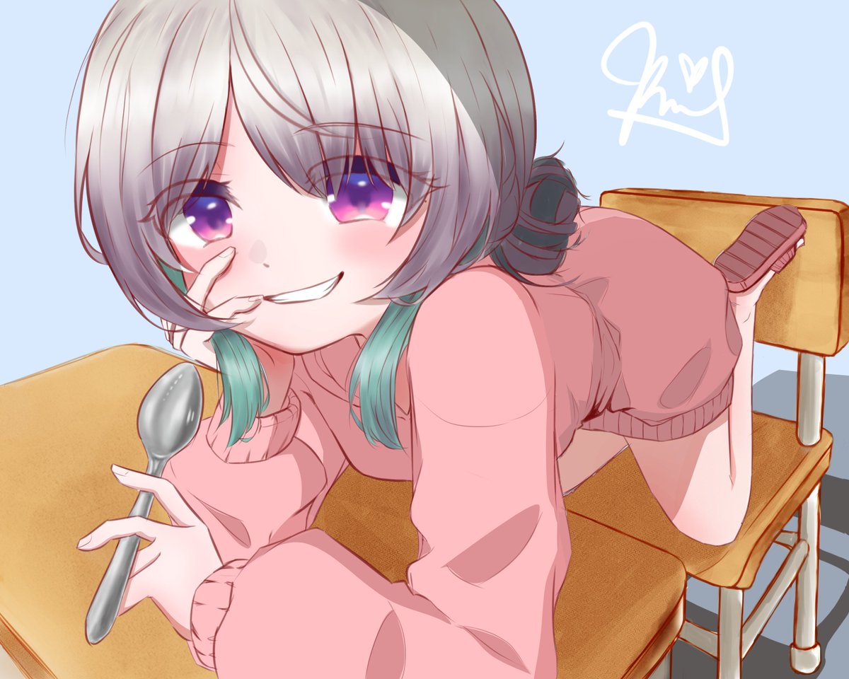 RuinRui3's tweet photo. Manta with a spoon? I wonder what she's going to do with it....
#MantaVT #MantArt https://t.co/Ap306jCRiP