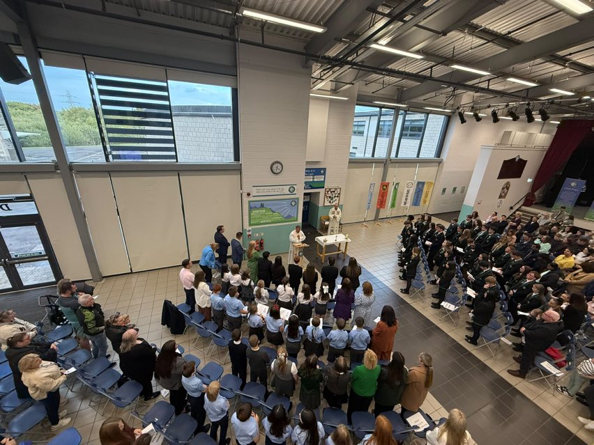 stbenedictsren's tweet photo. Our inaugural Cluster Mass of the session was a lovely occasion, bringing our community together to pray for the year ahead. We also recognised and congratulated our pupils taking on leadership roles throughout the session. https://t.co/LWMEctqkiy