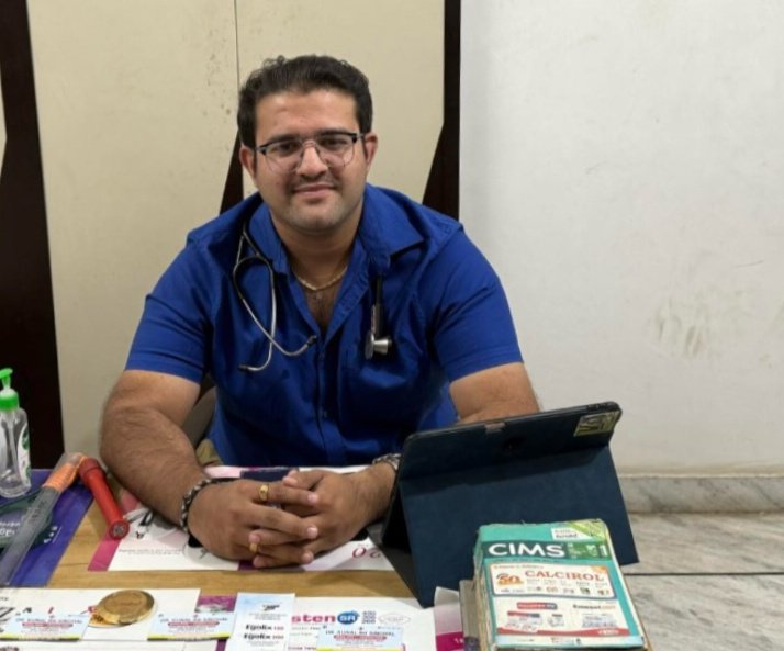 DrKunalRK18's tweet photo. 🕉️ "वैवाहिक जीवन की समस्याओं से घबराए‌ नहीं, जरूरत है तो सिर्फ सही दिशा में सही इलाज लेने  की" #RKColony #RcVyasColony #HarniMahadev
#PanchmukhiBalaji #BalajiMarket #explorebhilwara  #harnimahadev #GolpyauChauraha #GayatriAshram #LabourColony #BadaMandir #RamDwara #ManikyaNagar https://t.co/Urxita5MHI
