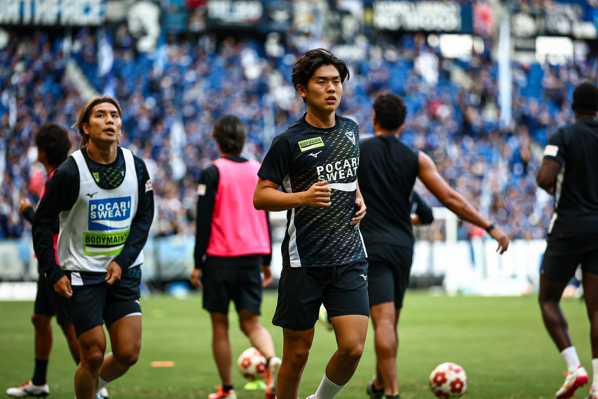 vortis_pr's tweet photo. 【9/23(水･祝)17:00 #天皇杯 3回戦 G大阪戦】

𝐖𝐀𝐑𝐌𝐈𝐍𝐆 𝐔𝐏🔹
まもなくキックオフ⚽️

#vortis 
#徳島とともに最高の瞬間を https://t.co/k8WcaiqIKt