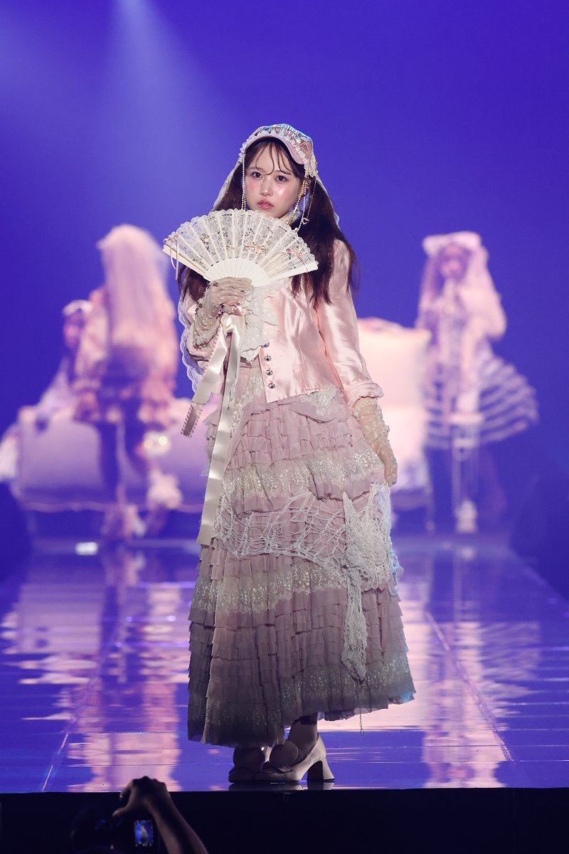 idolrunwaycolle's tweet photo. -FRUITS ZIPPER SPECIAL FASHION SHOW produced by LARME-

FRUITS ZIPPER @FRUITS_ZIPPER 

仲川瑠夏
櫻井優衣
松本かれん

第4回 IDOL RUNWAY COLLECTION 2026 A/W🩶
2026.9.20 横浜アリーナ

#IRC_TGC https://t.co/0VAO8oOg2q