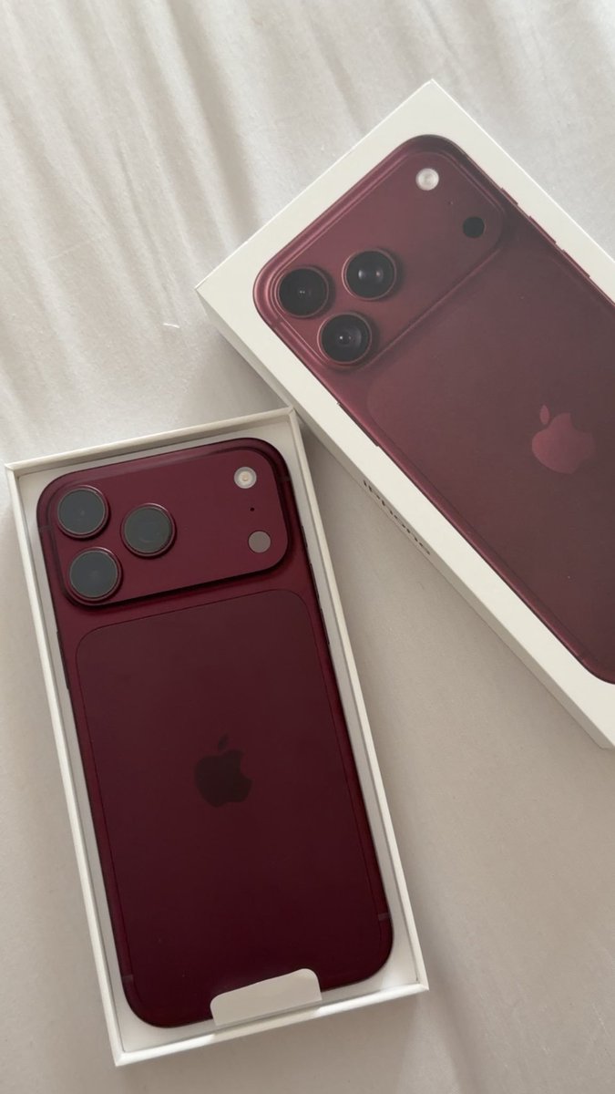aiwithshriom's tweet photo. Do you expect to get an iPhone 18 as a gift? 🎁 

• Yes 

• No https://t.co/SuUfOStzBo
