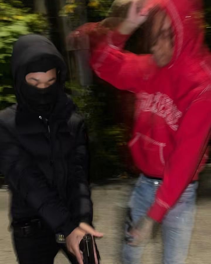 MunnaGangOblock's tweet photo. Rip Q50 Rip Lil Jeff 🩸🩸 https://t.co/nlrjpNYQOR