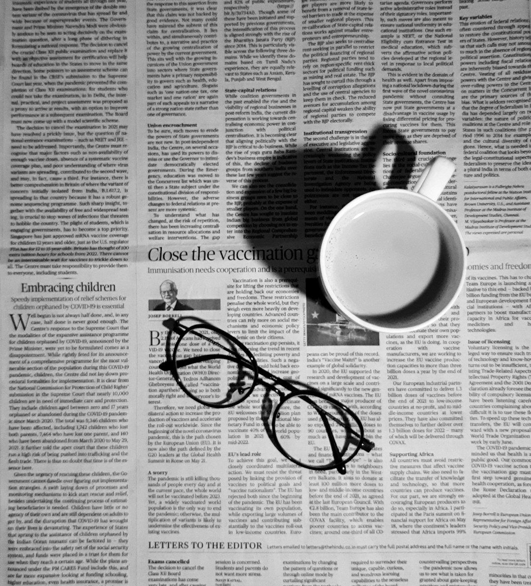 Atypikal_Life's tweet photo. Détester un homme n’oblige pas à désirer sa souffrance.

La compassion n’efface pas le jugement. Elle refuse de faire de la douleur d’autrui une récompense.

À lire — Veiled Voice
https://t.co/5teBZndOMF

#Compassion
📷 Ashni/Unsplash https://t.co/M7Q5SFJdiX
