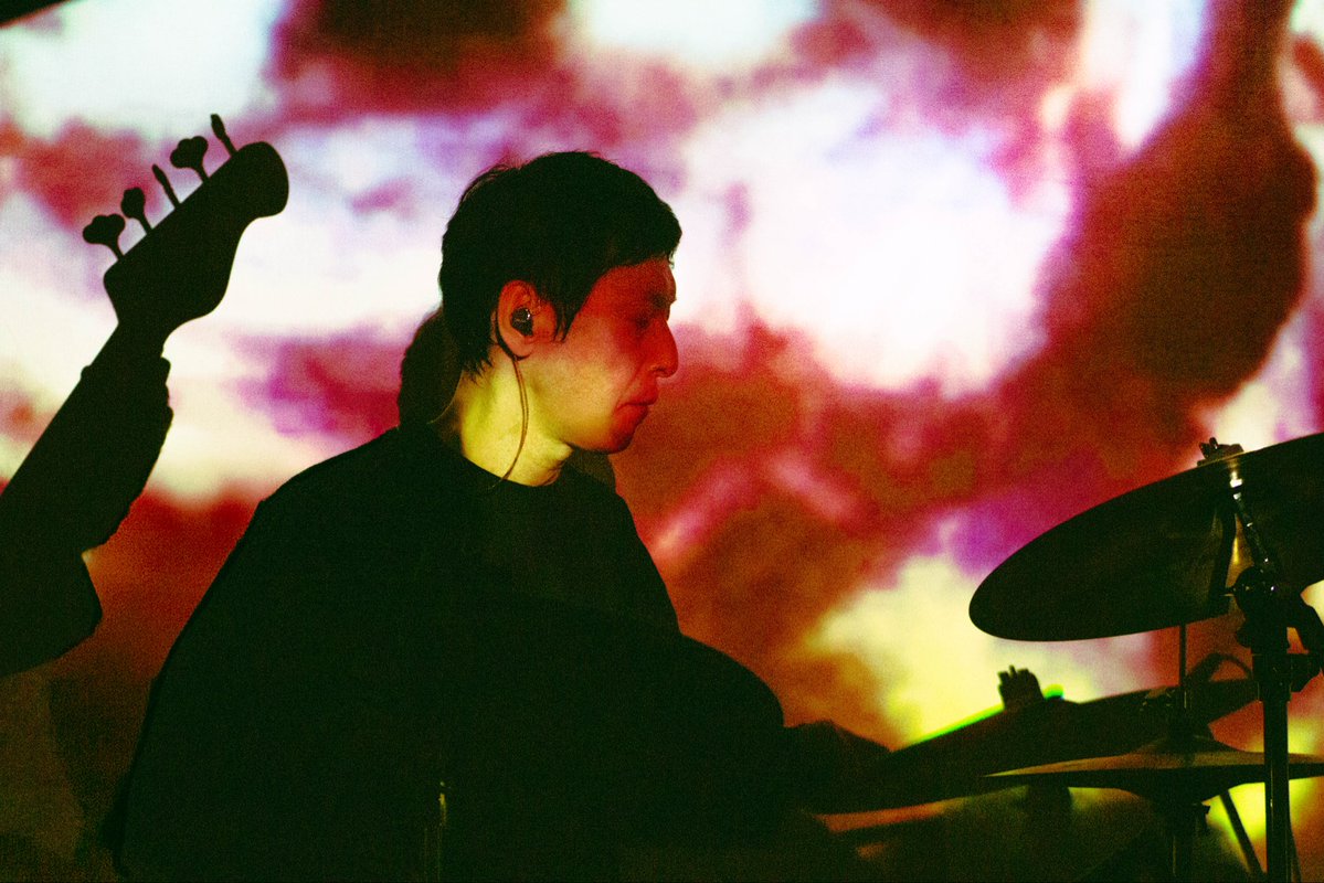downy_official's tweet photo. 【downy US tour】

911 Make Out Room / San Francisco
912 MusicLandria / Sacrament
913 Eli's Mile High Club / Oakland

Photo by ethan alexander https://t.co/LwYXhU8pgL