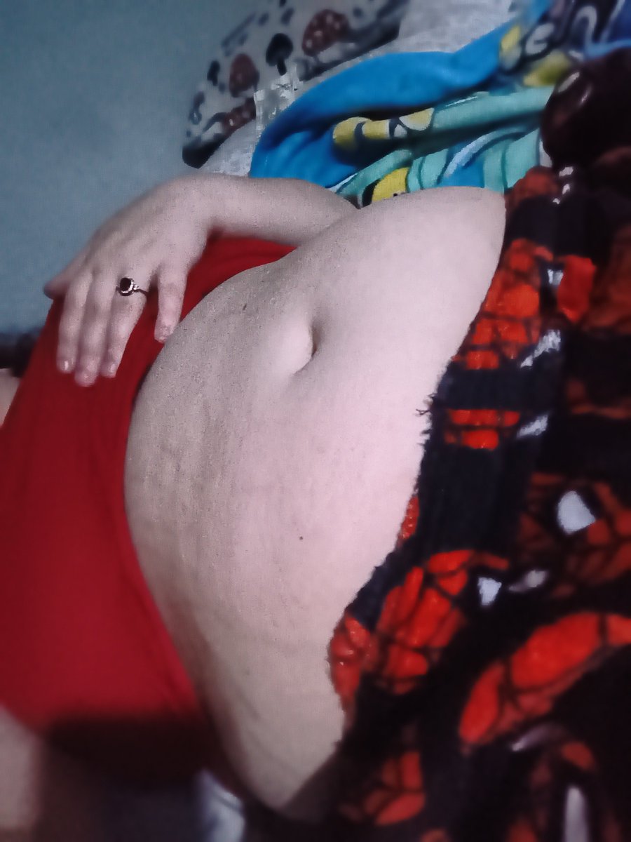 ang4lpaws's tweet photo. wait I'm so late but will you guys still accept my tummy Tuesday photos ¿? https://t.co/wcxGg95qi7