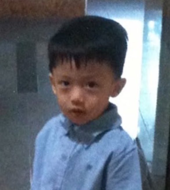 taesanjakal's tweet photo. mirip ponakan gw yang cewek nakalnya minta ampun itu. seorang bocil kematian through and through 😭 https://t.co/tIJJYhuzht