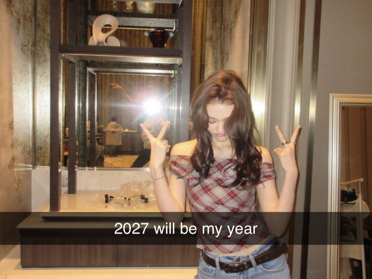 ellabora_'s tweet photo. #2027willbemyyear https://t.co/HJexDldCCr