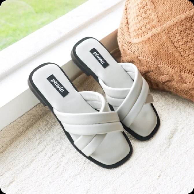 KiboStoreee's tweet photo. Rekomendasi sandal flat wanita bagus banget nih. #zonauangㅤ #fyp #viral 

Klik disini ya say https://t.co/kgcoC72BMq https://t.co/MT1XoKzc8Z