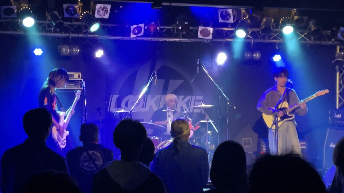 BigBlue_band's tweet photo. New LIVE photo📸

2026.9.22(Tue)出雲APOLLO
LOOKLIKE
Re:Try-Angle TOUR 2026

［set list］
1.Still Moving
2.Rover's
3.七夜
https://t.co/tzam9VSL2D to you
5.Flow

#BigBlue
#LOOKLIKE
#出雲
#出雲apollo
#インディーズバンド https://t.co/0hCPtaV69n