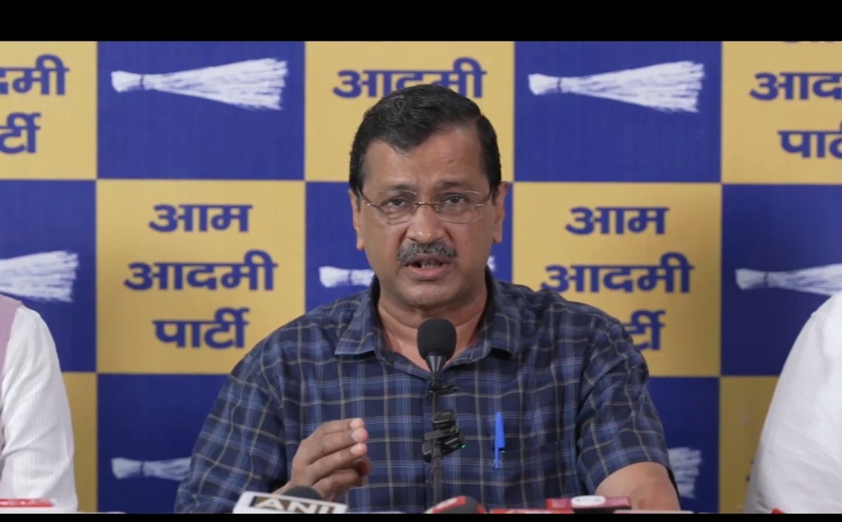 bindass_ladki's tweet photo. 🚨 KEJRIWAL DROPS 3 BIG DEMANDS ON THE ELECTION COMMISSION!

1️⃣ Arrest  gyanesh Kumar &amp; charge him with sedition.
2️⃣ Re-conduct elections in states that recently went to polls. 🗳️
3️⃣ Scrap SIR immediately. ❌

Three demands. One clear message: fix the electoral system. 🇮🇳🔥 https://t.co/7QQfdFv60r
