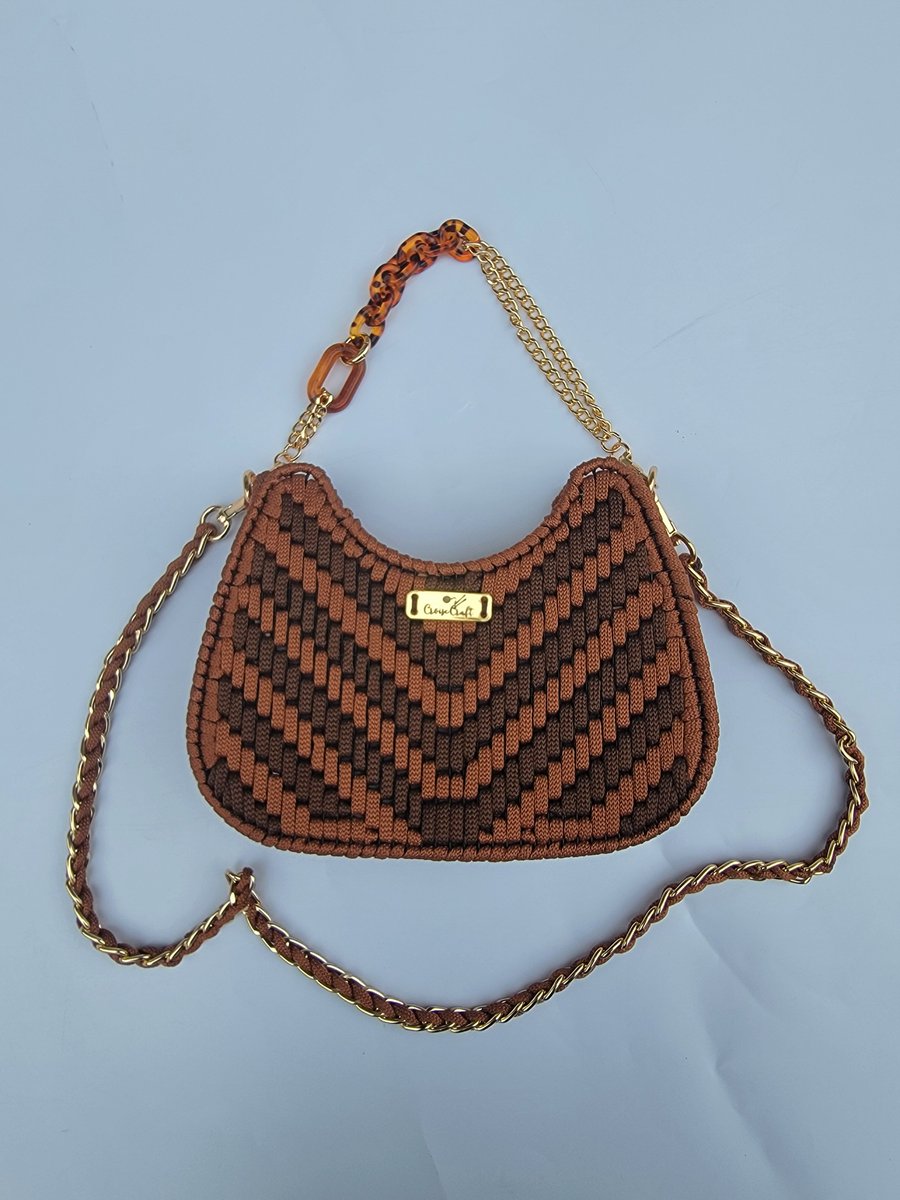 croise_craft's tweet photo. Brown lovers,  we did a thing 💃💃💃.
I gifted this pretty bag yo a friend of mine for her aqeeqah and she absolutely loved it. Crochet bag as a gift is one of the most thoughtful thing to do.

Gift someone a crochet bag today and unlock a new level of joy.

35k only
 Pls RT https://t.co/Jtf7lRUFkb