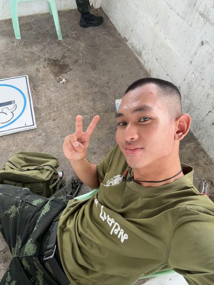 Boss172547's tweet photo. เหงาจังง ฝนก็ตก💦🤤 https://t.co/b8WJQglyzP