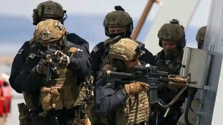 talk_millitary's tweet photo. UK 42nd Commando 🇬🇧 https://t.co/Pjkf6GqYef