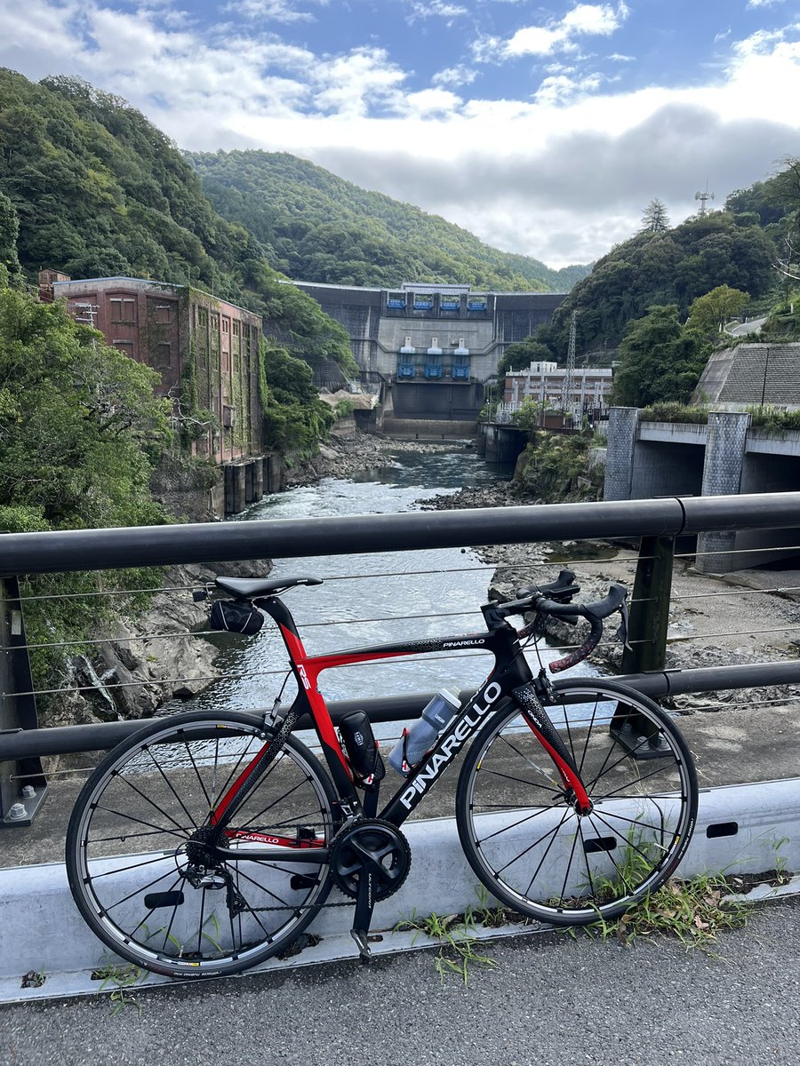 88971runner's tweet photo. ソロライド 天ヶ瀬〜京田辺 69km
10/4美山グリーンツアーの事前バイク確認と、ポッポびわイチまでの走力キープのため、ロードでぶらり単独ライド🚲
TTとはポジションもクランク長も違うので、久しぶりにロードに乗ると違和感が否めないが、後半は慣れてきた。 https://t.co/D00L8dghZn