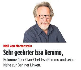 BJilge's tweet photo. "Sehr geehrter Issa Remmo, willkommen im Establishment! Als Chef des Remmo-Clans sind Sie ein neuer Player in der Berliner Politik. Als Sie am Sonntag eine Wahlparty der siegreichen Linken besuchten, um mitzufeiern, sagten Sie: „Ich fühle mich erstmals in Deutschland von einer Partei unterstützt.“
Historische Worte.
Und es stimmt. Die Linke will weniger Polizei, weniger Befugnisse für die Polizei und, für Sie beruflich besonders wichtig, keine Waffenverbotszonen mehr. Bumm, bumm!
Bisher hat man Ihnen oft Steine in den Weg gelegt. 77 Ihrer Immobilien wurden beschlagnahmt, sie wurden wohl mit Straftaten finanziert. Die Linke will nur Immobilien einsacken, die Großkapitalisten gehören!
Sie dagegen sind ein Familienbetrieb. Acht Söhne, mindestens 500 Verwandte. Einer davon hat die Firmenphilosophie so beschrieben: „Meine Familie und meine Eier sind das Gleiche.“
Als Einziger können Sie also nur mithilfe Ihrer Eier in Deutschland Dinge bewegen. Zum Beispiel haben die Eier eine riesige Goldmünze aus dem Bode-Museum bewegt und Königsschmuck aus dem Grünen Gewölbe in Dresden. 2017 hat jemand ihre Gesamtbeute ausgerechnet: 28 Millionen.
Ich sehe Sie als Finanzsenator.
Auf der Party sagten Sie auch: „Ich freue mich über die Linken, die nicht mit ihren Frauen zu Prada und Gucci in Paris gehen.“ Mein Tipp: Sagen Sie in Zukunft „mit ihren Partner*Innen“.
Beste Grüße
Harald Martenstein