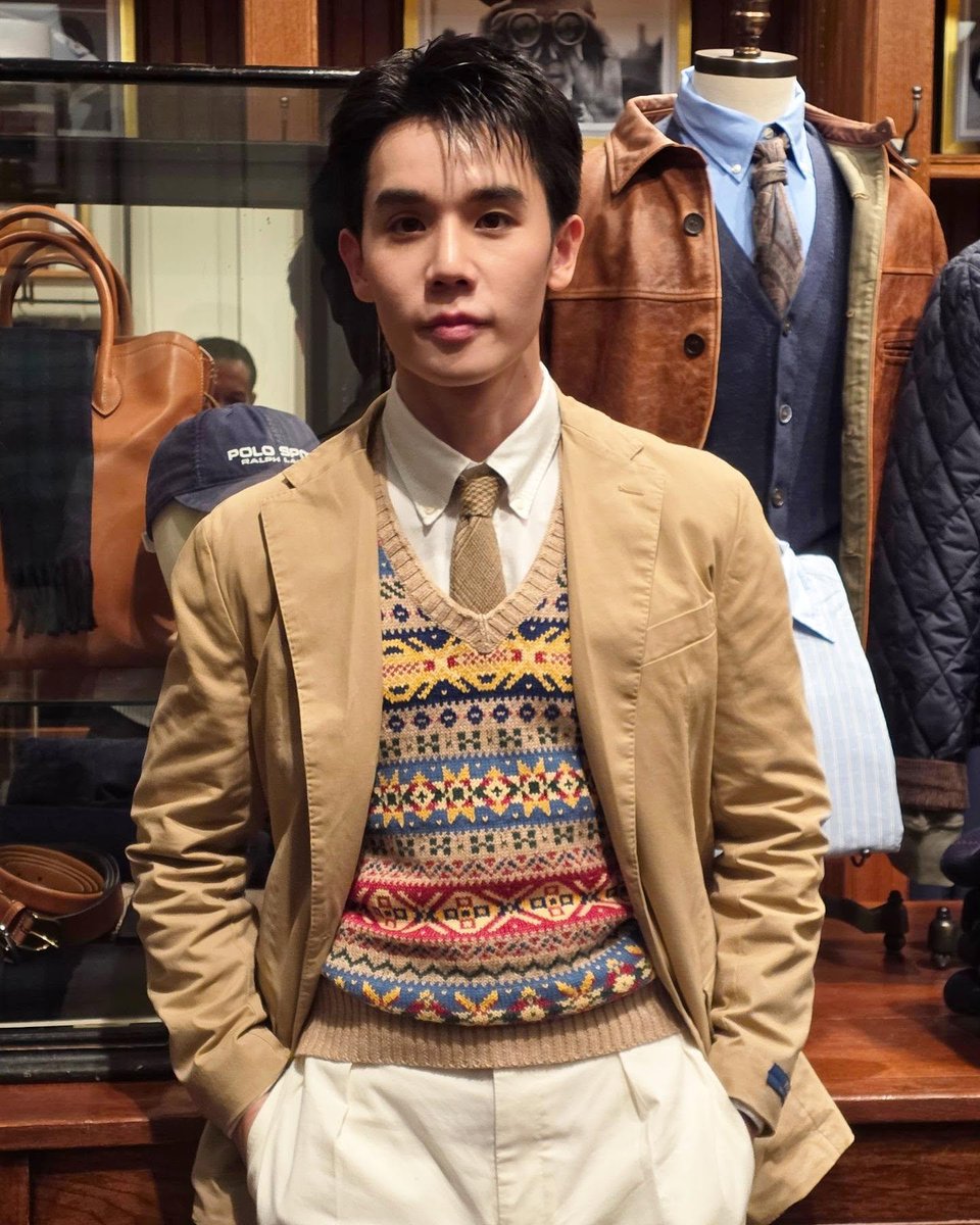 tannsbe7ry's tweet photo. JIMMY LOOKS SO HANDSOME WEARING RALPH LAUREN ✨

JIMMY RALPHS COFFEE

#JimmyxRalphLauren 
#RalphsCoffee #RalphLaurenMY 
#jimmyyjp https://t.co/NLLp4wBhBI