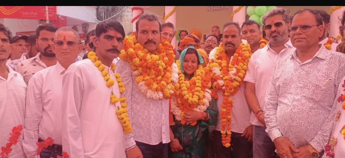 RaichandBagdee's tweet photo. नगर पालिका सावर में भाजपा के चेरमैन श्री मती पदमिनी देवी w/o रोहित गुर्जर जी को पदभार ग्रहण करने पर बहुत बहुत हार्दिक बधाई एवं अनंत शुभकामनाएँ 
                 रायचंद बागड़ी 
                      जिला महामंत्री 
             भाजपा जिला अजमेर देहात https://t.co/Qv08cbwaIV