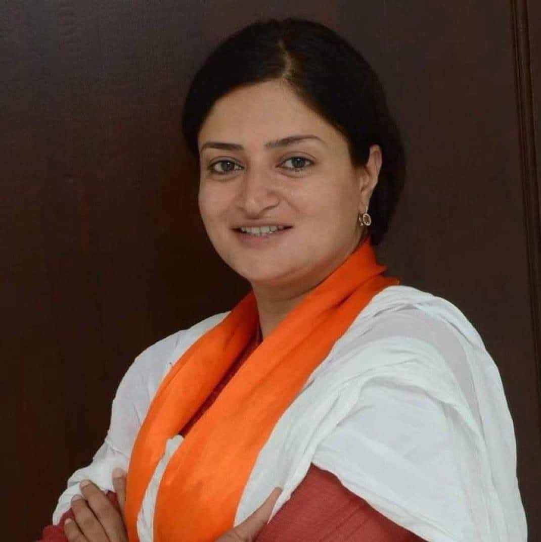 baldev_der's tweet photo. જામનગર લોકસભાના સાંસદ શ્રીમતી @PoonambenMaadam જીને જન્મદિવસની ખૂબ ખૂબ શુભેચ્છાઓ. https://t.co/48CvihMGcF