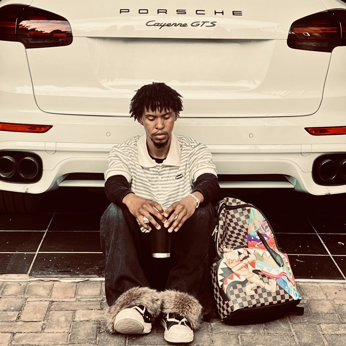 LONGLIVESXINT's tweet photo. Psychosis https://t.co/Qa9QxlcTCp