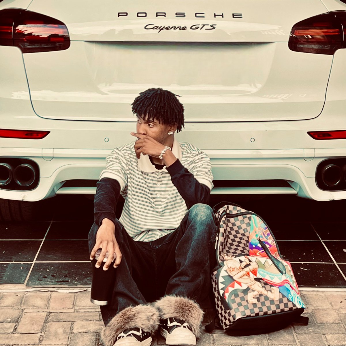 LONGLIVESXINT's tweet photo. Psychosis https://t.co/Qa9QxlcTCp