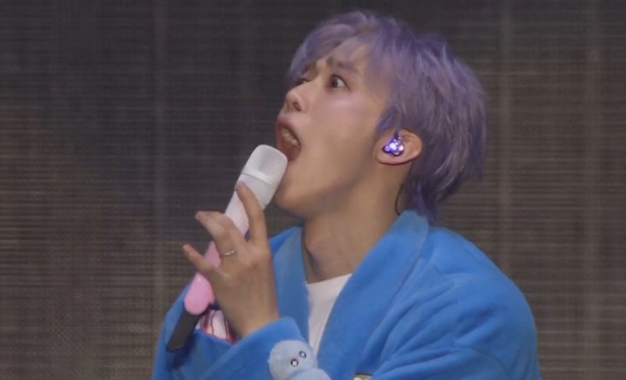 mrkjnjm's tweet photo. jaemin copying the fans reaction to a shirtless jeno he’s so freaking unserious 😭😭😭 https://t.co/eJbZhhPOsq