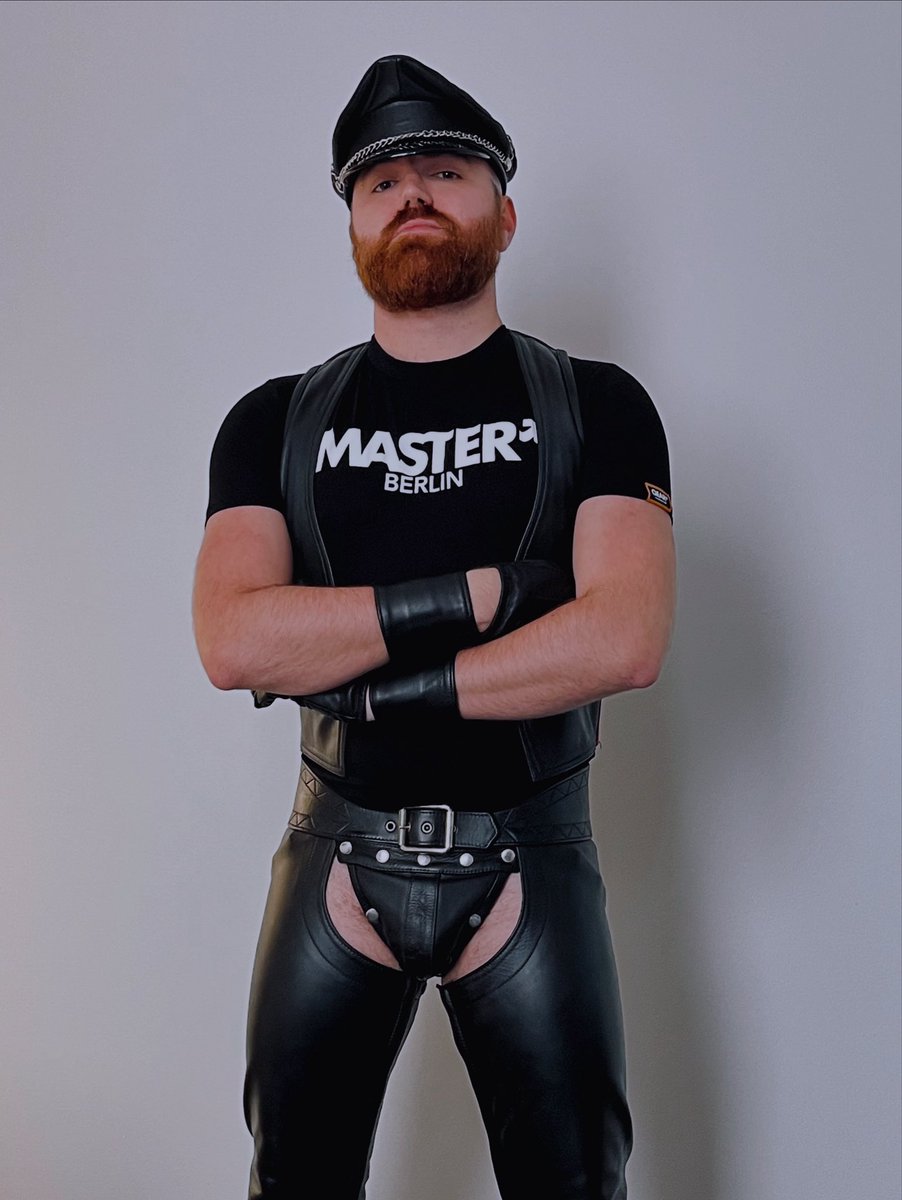 DanInBLN's tweet photo. It's time to fuck a boy!  
Amazing Leather Master @LeatherDom97 had rubberslave and cumdump @therubbersub on visit. It was a good and steamy fuck 'n breed session. Boy got inseminated  💦💦💦 https://t.co/xyVuf75cvW