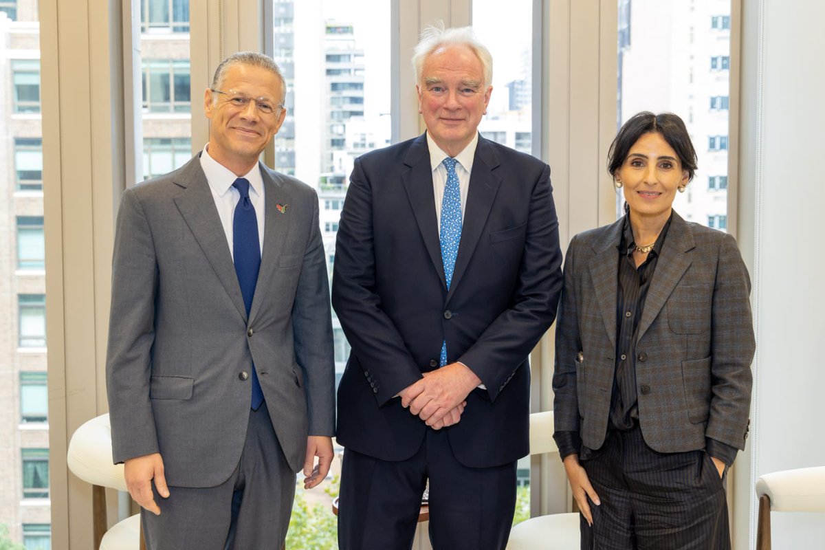 uaesebp's tweet photo. Good discussion between @BadrJafar, Razan Al Mubarak and Justin Mundy, Chairman of the Sustainable Sovereign Debt Hub, on how philanthropic and patient capital can be brought together behind nature, forests and water, and on the partnerships that turn conservation commitments into financed projects. #UNGA81