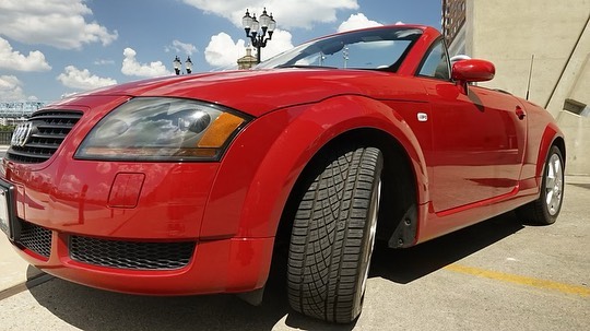 ShaMontalgijwv's tweet photo. Had the privilege of filming this Audi yesterday. It’s proof of how great older cars can be. New cars are fast and packed with tech, but they lack soul—something the Audi TT has in abundance. https://t.co/riEL6BWMw2