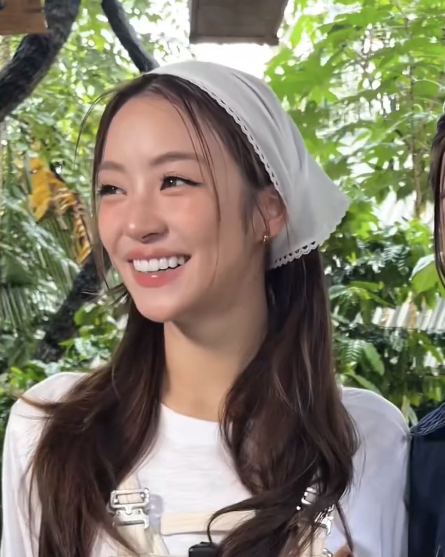 KimTaengooss's tweet photo. ยิ้มก็หวาน ตาก็ขีด ลายน้ำก็ชัด https://t.co/RRK4evx7xk