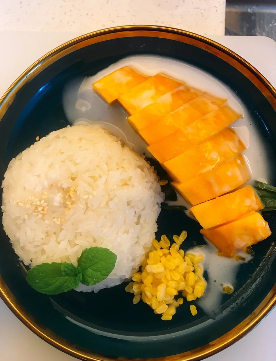 EmoryBretobe's tweet photo. [Craving bold flavors  Try our mango sticky rice – Thailand’s iconic sweet-savory treat that’ll transport your taste buds straight to Bangkok!] https://t.co/PvmtSMsqyD
