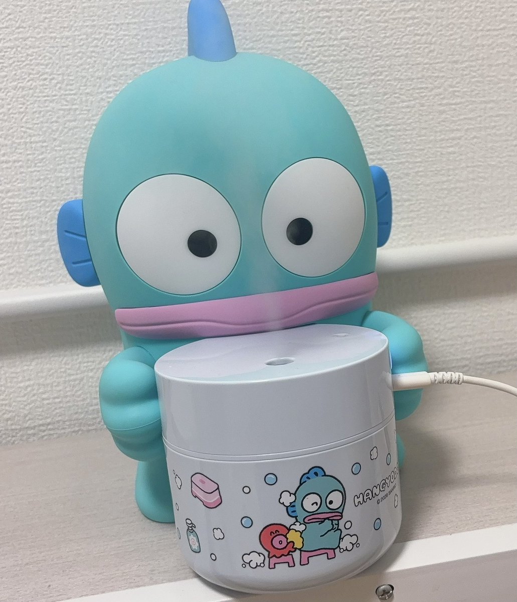 achaaan_37's tweet photo. 1番くじ一発で引き当てた
噂のハンギョドン加湿器。

キンモクセイのアロマオイルを入れて
これで眠ってます( ᐙ )
質のいい睡眠目指してます( ᐙ )

あちゃも生キンモクセイの匂いかみたいよ〜 https://t.co/LL0XwAkyCt