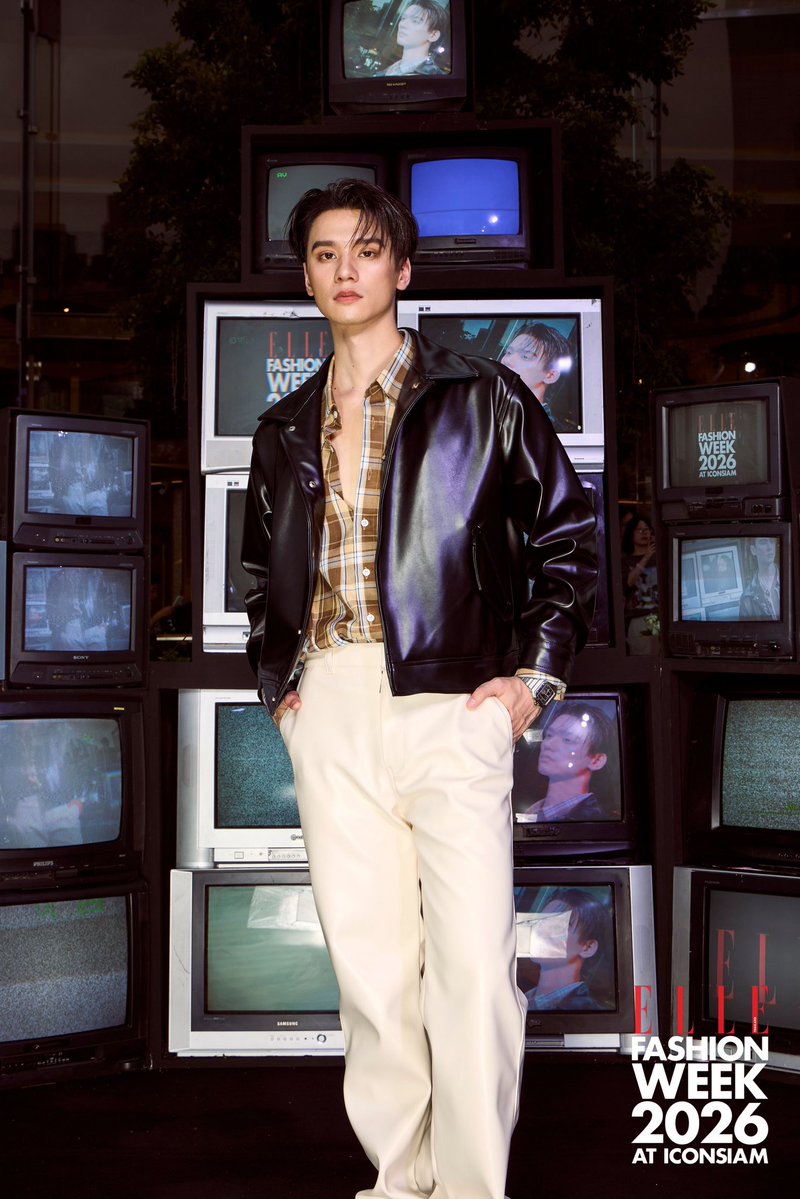 ELLEThailand's tweet photo. เปิดภาพของ เก่ง-น้ำปิง @harit_keng @nampingnapat ปรากฏตัวร่วมถ่ายภาพที่มุมสุดเอ็กซ์คลูซีฟในงานแถลงข่าว ELLE Fashion Week 2026 at ICONSIAM ณ ริเวอร์พาร์ค ไอคอนสยาม

#ELLEFashionWeek2026
#EFW26ATICONSIAM
#SeeYouAtTheTent
#KengHarit #nampingster https://t.co/WST5bmuKhb