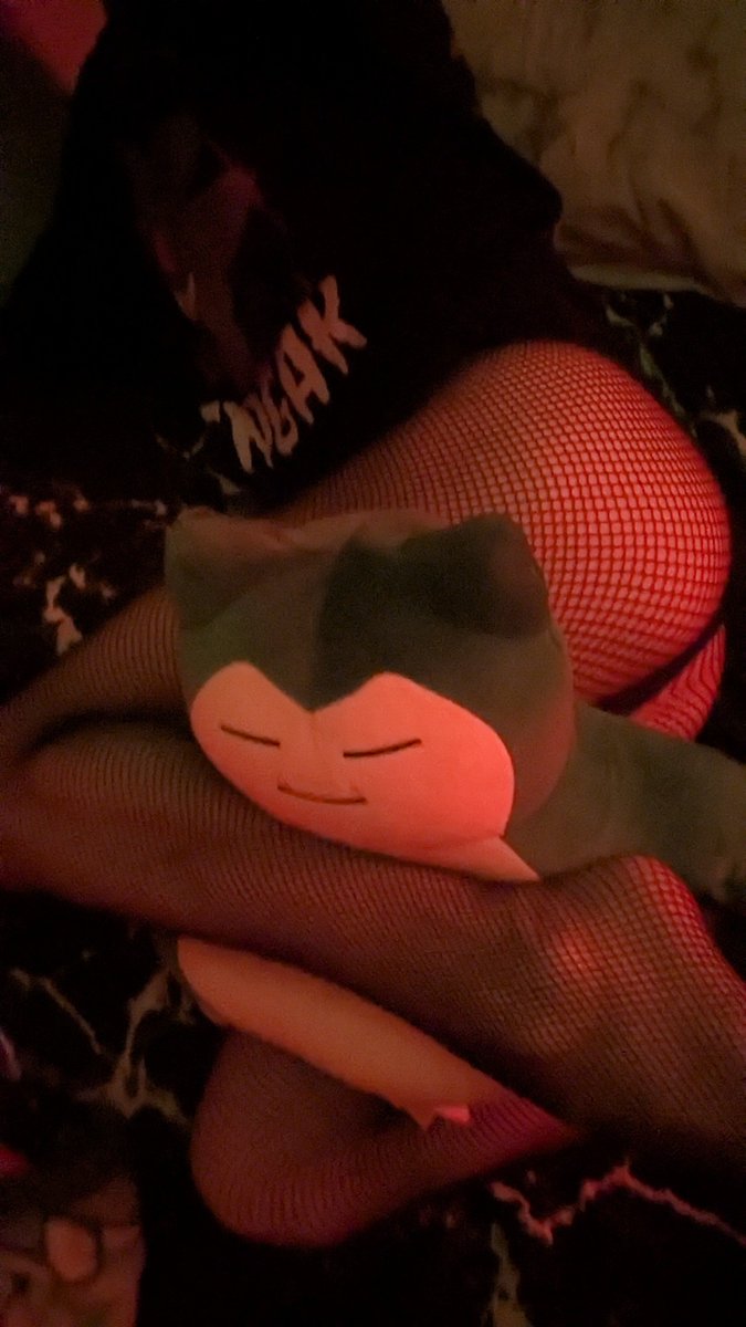 NullBixch's tweet photo. Snorlax used Rest...

...But it failed ✨🖤🥀
#femboy #failure #cute #nsfwtwt https://t.co/5sdqIPZ8Aq