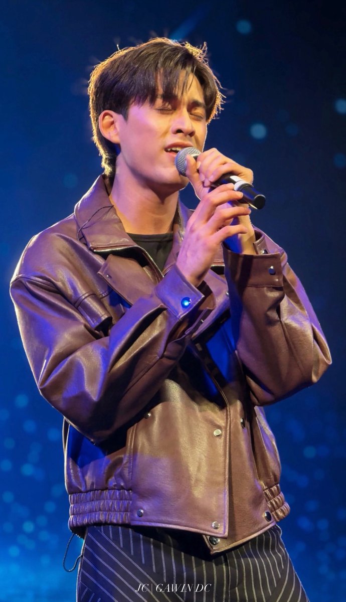 J0ssCakes's tweet photo. Gawin singing Gone Away : Show two

📍 Washington DC 

#JossGawin #จอสกวิน #GawinCaskey https://t.co/2ZRWJzrbiX