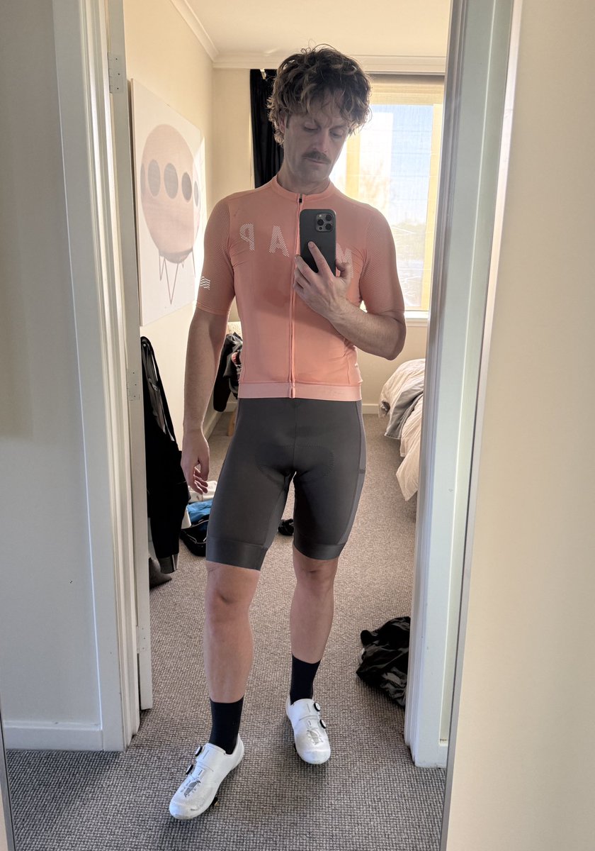 cycle_bird's tweet photo. Post ride sweats 😅 https://t.co/FMIZY4BLeU