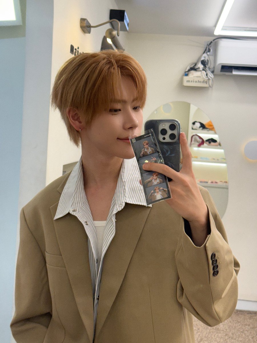 CYE_MEMBERS7's tweet photo. 📷🫂🥰

#장여준 #JANGYEOJUN
#CLOSEYOUREYES #클로즈유어아이즈
#CYE #클유아 https://t.co/Jsque7Ve8d