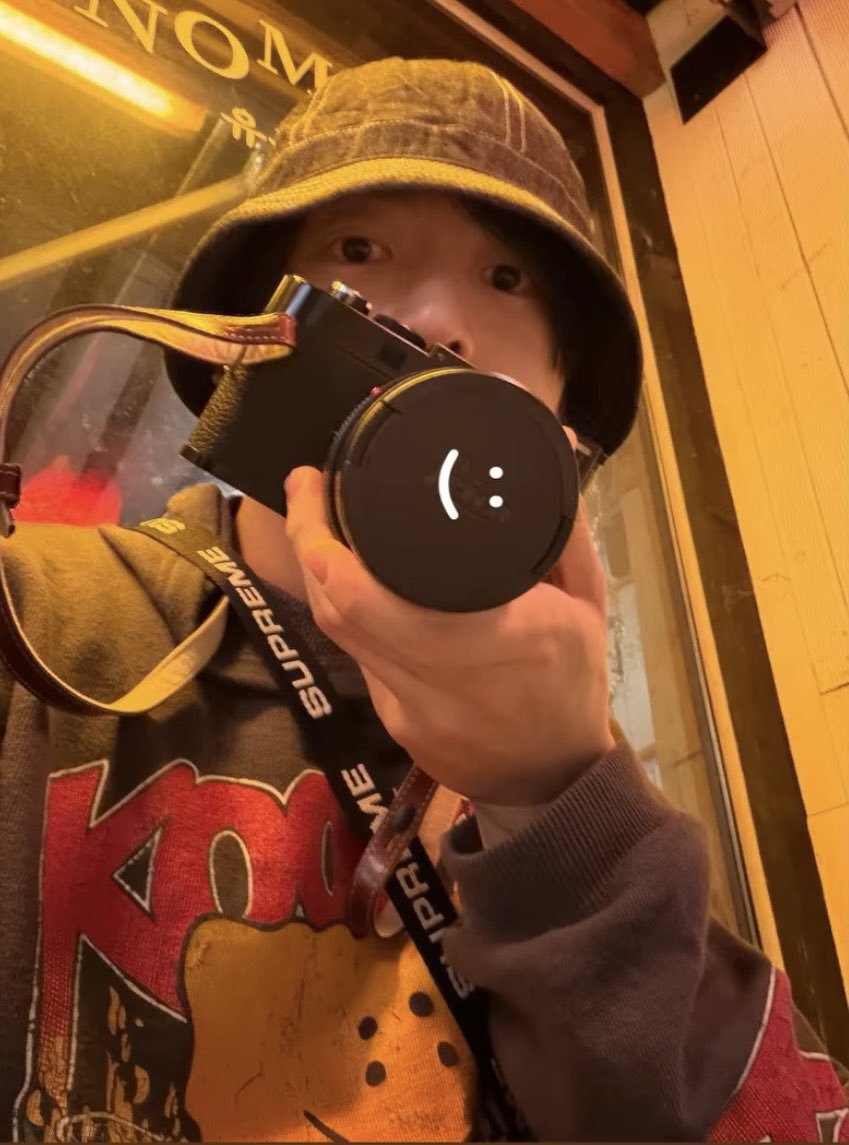 loveibunv's tweet photo. bucket hat, smiley face, boba eyes staring at us, colored baggy hoodie with 'kookies' written on it

WHY HIS SELCAS ARE ALWAYS SOOOO CUTE 😭 https://t.co/3BPUj7zQ3Y
