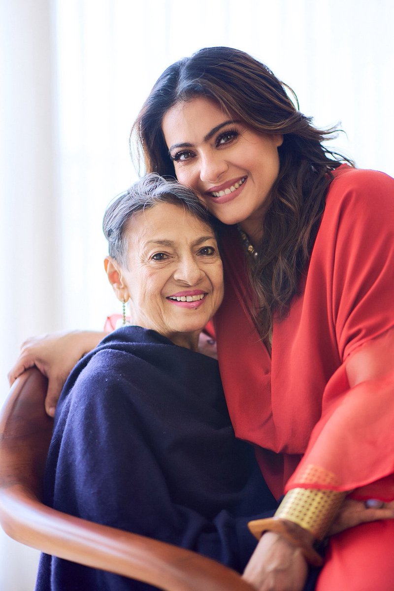 itsKajolD's tweet photo. Happy birthday to the OG :- 
#rulebreaker
#trendsetter
#fashionicon
#redlipsticklady
#motherextraordinaire
#strongestwomaniknow
#bestteacher
#bestsmileintheworld 
Love u always and forever ;) now u can legitimately throw that 83 in my face 🤪 https://t.co/kHNeLePWlY