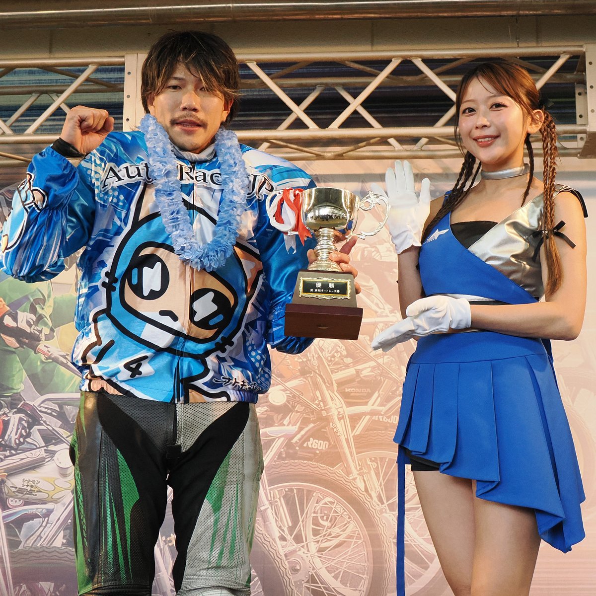 autohamamatsu's tweet photo. #浜松オート🏁
「#AutoRace.JP投票杯 オトもっちカップ 浜松アーリーレース」
優勝は #藤波直也 選手🏆✨
「パーツ交換でハネが治まり、優勝に繋がりました。これからも浜松オートを盛り上げられるように頑張りますので、また応援をよろしくお願いします」
新支部長就任後優勝おめでとうございます👏🏆 https://t.co/BFcdZXzcCo