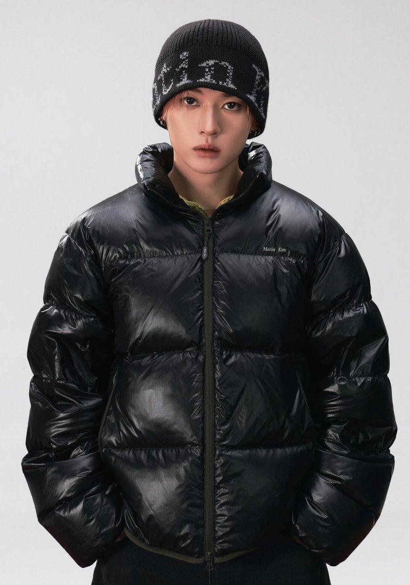 viraltakes's tweet photo. Lee Know stuns for Matin Kim’s Winter Collection. https://t.co/jLp7tk9H3R