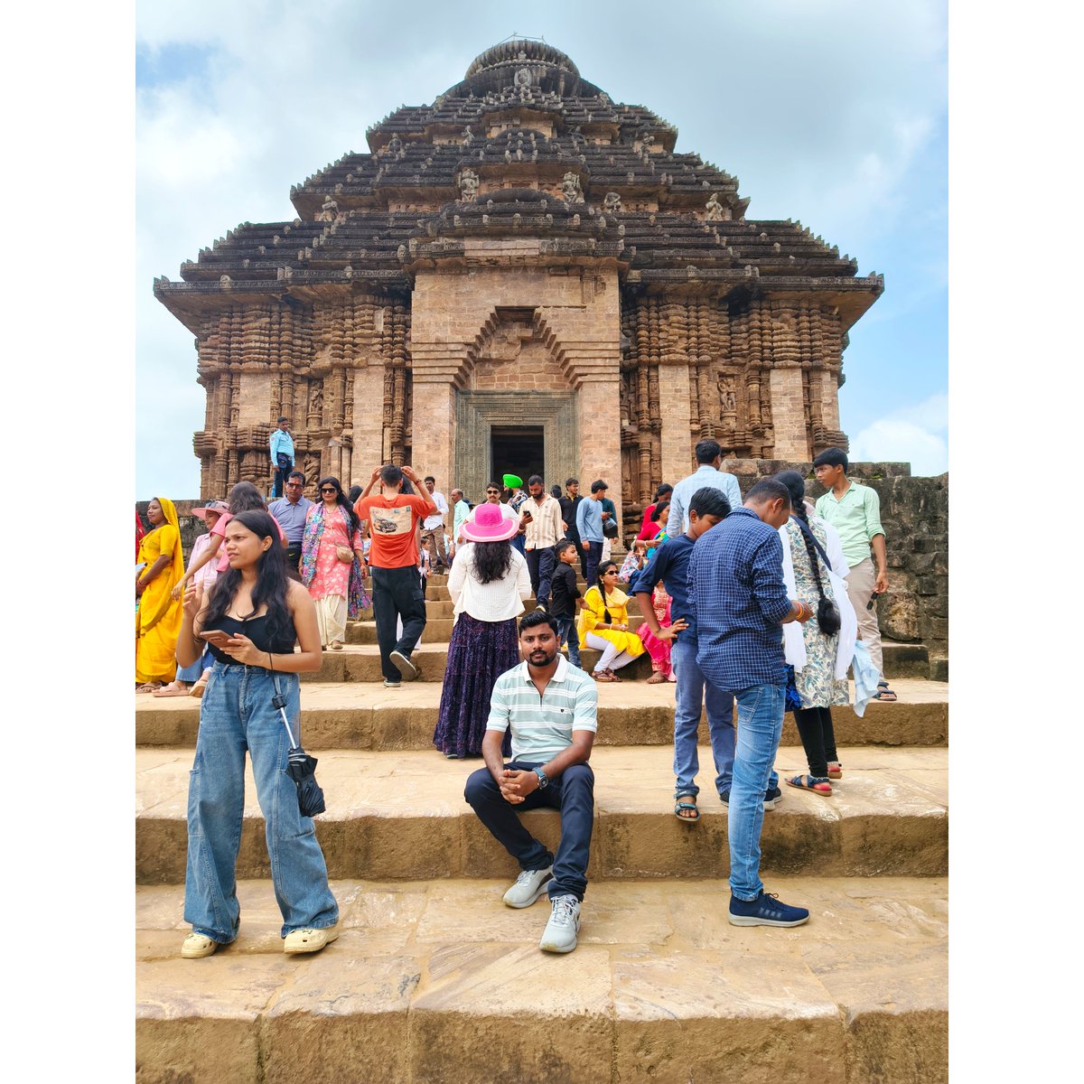 AdarshRajAR1's tweet photo. ~📍 Konark Sun Temple 🌞 
#KonarkSunTemple 
#SunTemple 
#Odisha https://t.co/KTCqvhqnnC