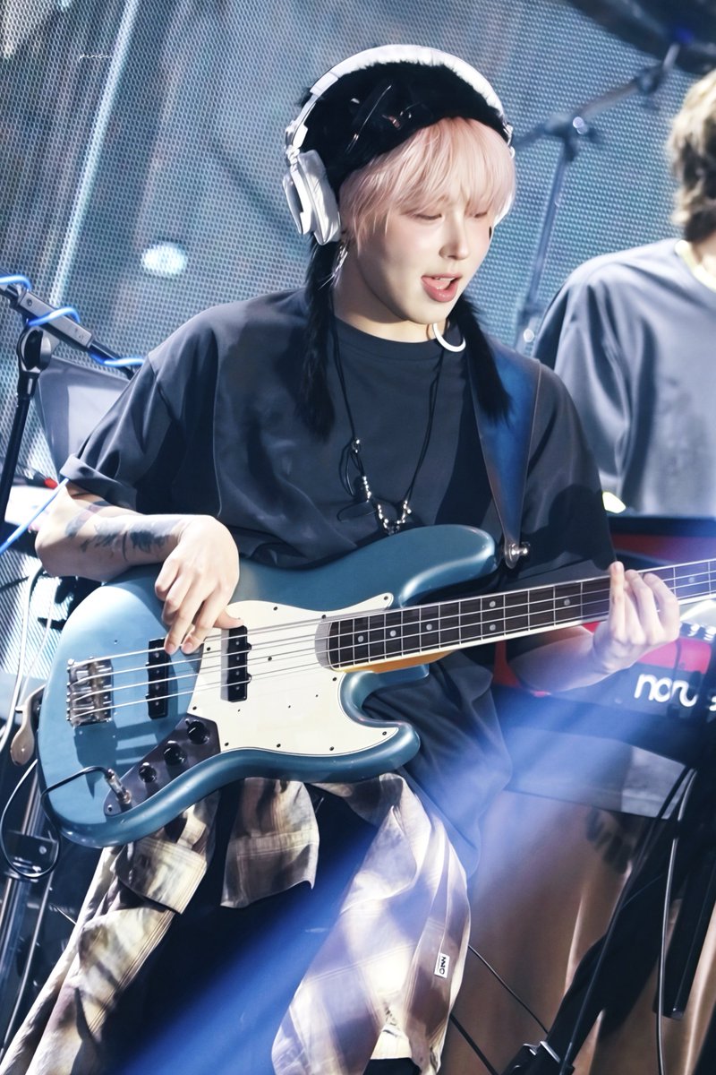 giuk_peace's tweet photo. ꒰ᐢ ֊ ⩊ ֊ ᐢ ꒱━☆ﾟ.*･｡ﾟ

260919 오뉴블6 
#원위 #ONEWE #기욱 #GIUK https://t.co/xpjlWtJUP2