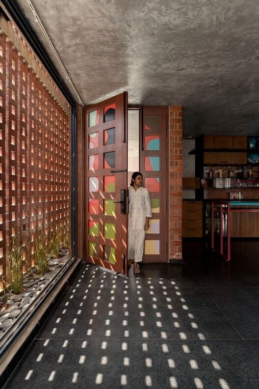 crystal_kizor's tweet photo. We don’t use breeze blocks enough in modern African homes.

Shade. Airflow. Privacy. Beautiful patterns of light.

One simple material can do all four. https://t.co/qVy8nvK5h7